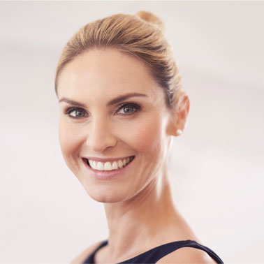 Dr. Anya Möglich